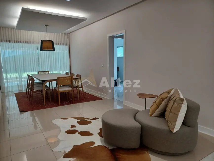 Casa de Condomínio com 4 quartos à venda, 610m2 em Parque do Imbui, Teresopolis - RJ - imagem 8 Foto 8 de Casa de Condomínio com 4 quartos à venda, 610m2 em Parque do Imbui, Teresopolis - RJ