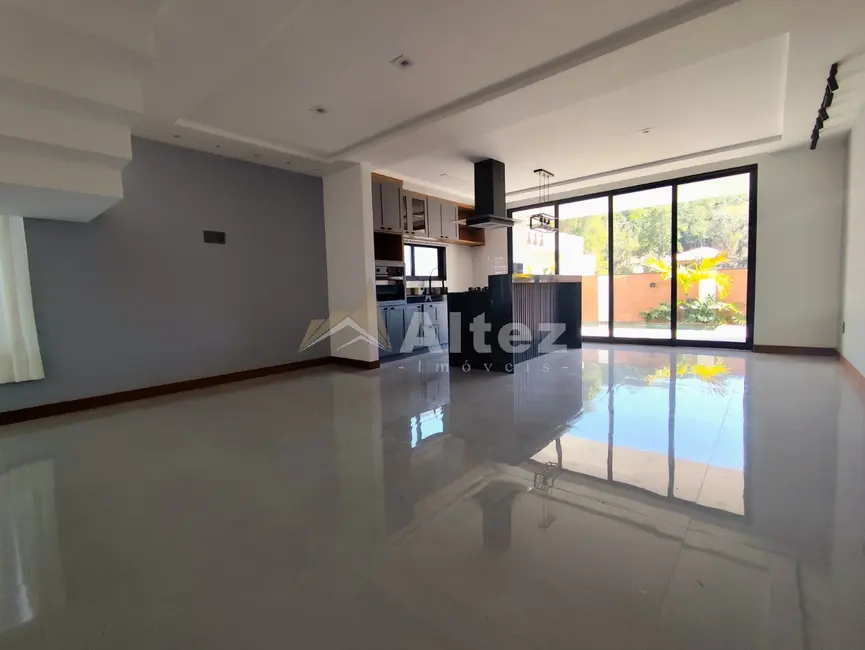 Foto 4 de Casa de Condomínio com 1 quarto à venda, 166m2 em Posse, Teresopolis - RJ