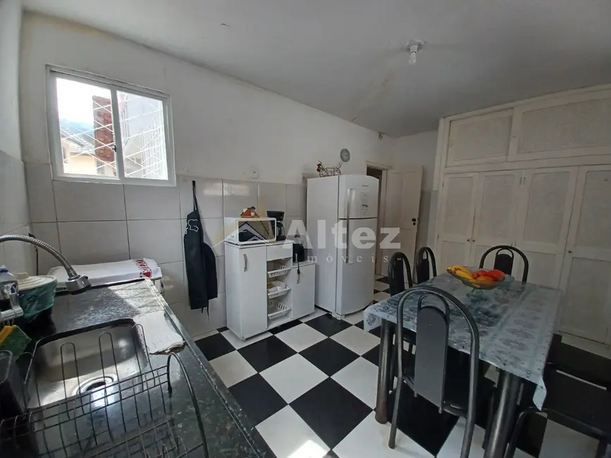 Foto 6 de Casa com 4 quartos à venda, 290m2 em Alto, Teresopolis - RJ