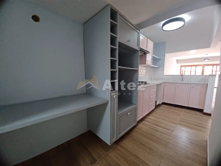 Foto 8 de Casa de Condomínio com 2 quartos à venda, 77m2 em Alto, Teresopolis - RJ