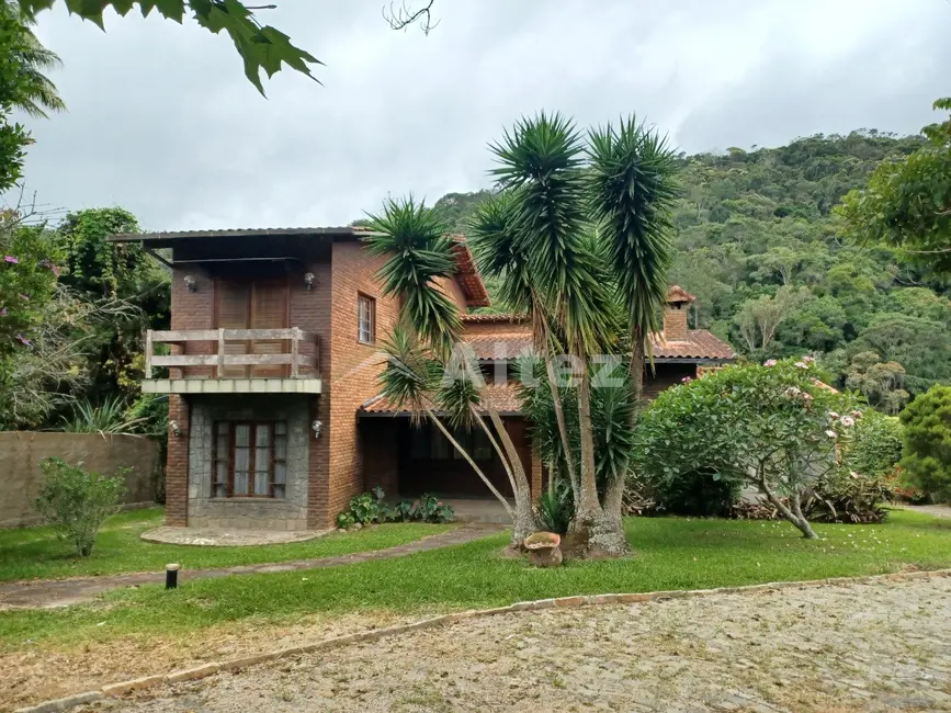 Sala Comercial com 4 quartos à venda, 1100m2 em Albuquerque, Teresopolis - RJ - imagem 1 Foto 1 de Sala Comercial com 4 quartos à venda, 1100m2 em Albuquerque, Teresopolis - RJ
