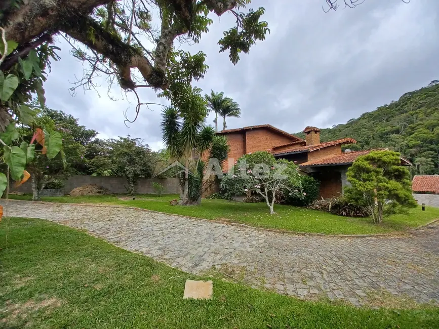 Sala Comercial com 4 quartos à venda, 1100m2 em Albuquerque, Teresopolis - RJ - imagem 4 Foto 4 de Sala Comercial com 4 quartos à venda, 1100m2 em Albuquerque, Teresopolis - RJ