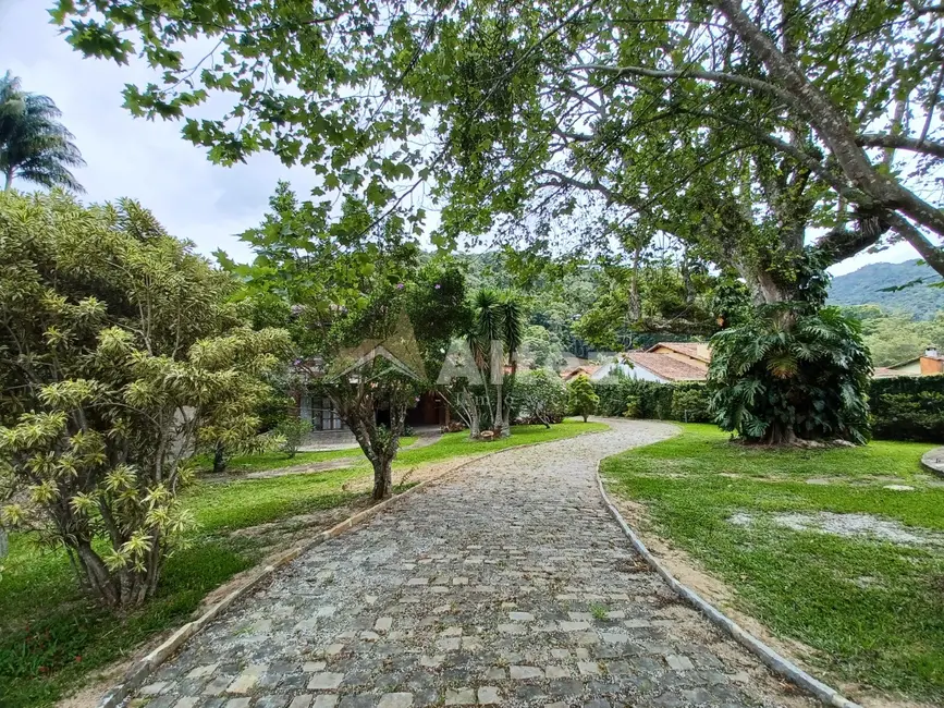 Sala Comercial com 4 quartos à venda, 1100m2 em Albuquerque, Teresopolis - RJ - imagem 9 Foto 9 de Sala Comercial com 4 quartos à venda, 1100m2 em Albuquerque, Teresopolis - RJ