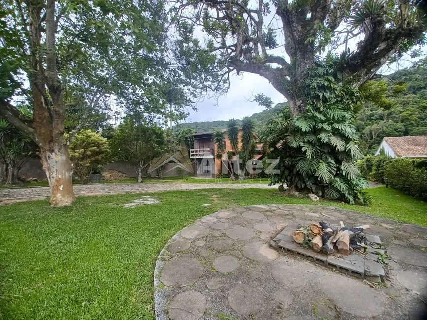 Sala Comercial com 4 quartos à venda, 1100m2 em Albuquerque, Teresopolis - RJ - imagem 2 Foto 2 de Sala Comercial com 4 quartos à venda, 1100m2 em Albuquerque, Teresopolis - RJ