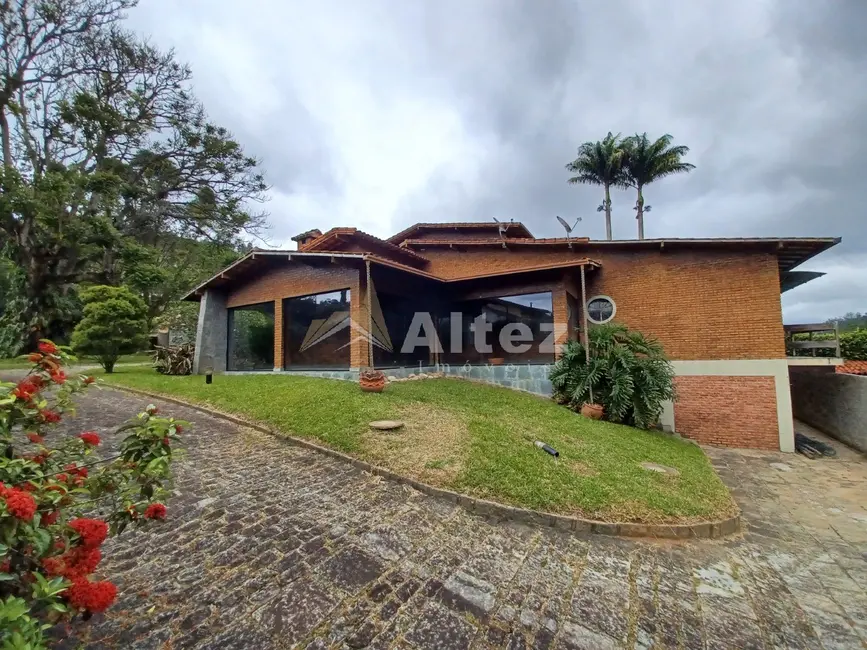 Sala Comercial com 4 quartos à venda, 1100m2 em Albuquerque, Teresopolis - RJ - imagem 5 Foto 5 de Sala Comercial com 4 quartos à venda, 1100m2 em Albuquerque, Teresopolis - RJ