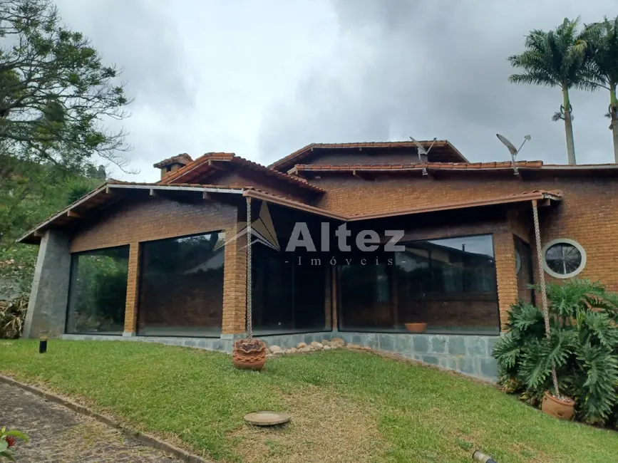 Sala Comercial com 4 quartos à venda, 1100m2 em Albuquerque, Teresopolis - RJ - imagem 7 Foto 7 de Sala Comercial com 4 quartos à venda, 1100m2 em Albuquerque, Teresopolis - RJ