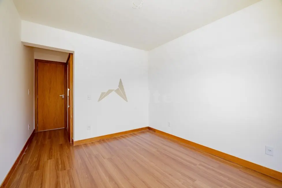 Foto 9 de Casa de Condomínio com 4 quartos à venda, 152m2 em Tijuca, Teresopolis - RJ