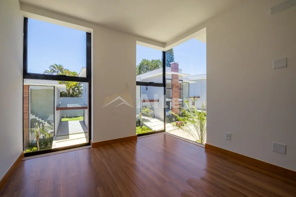 Foto 8 de Casa de Condomínio com 4 quartos à venda, 152m2 em Tijuca, Teresopolis - RJ