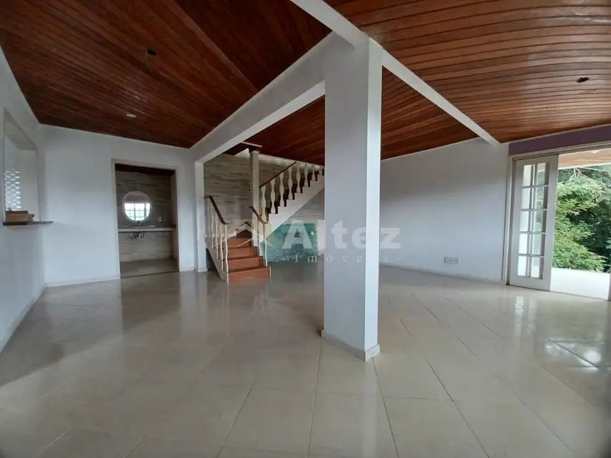 Foto 6 de Casa de Condomínio com 4 quartos à venda, 200m2 em Centro, Guapimirim - RJ