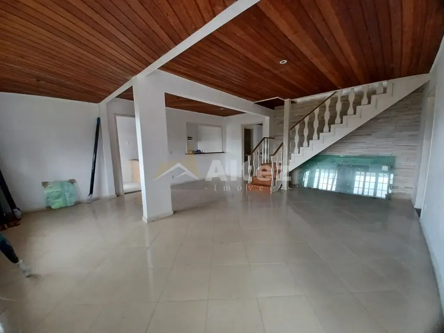 Foto 5 de Casa de Condomínio com 4 quartos à venda, 200m2 em Centro, Guapimirim - RJ