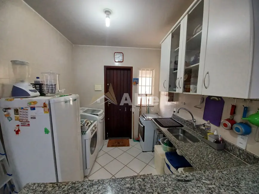 Foto 5 de Casa de Condomínio com 2 quartos à venda, 59m2 em Parque do Imbui, Teresopolis - RJ