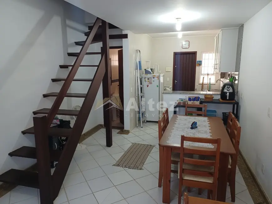 Foto 2 de Casa de Condomínio com 2 quartos à venda, 59m2 em Parque do Imbui, Teresopolis - RJ