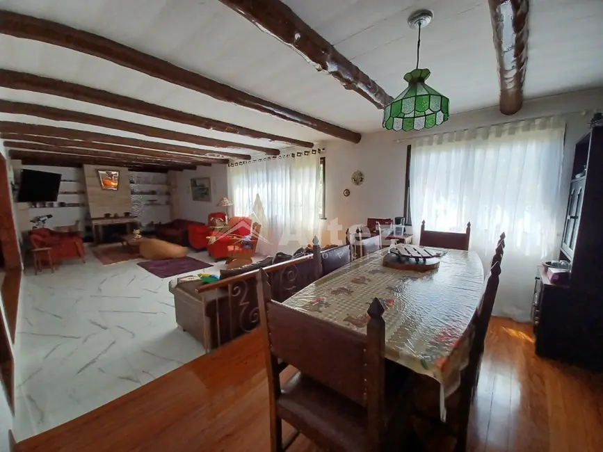Foto 2 de Casa com 5 quartos à venda, 1100m2 em Jardim Meudon, Teresopolis - RJ
