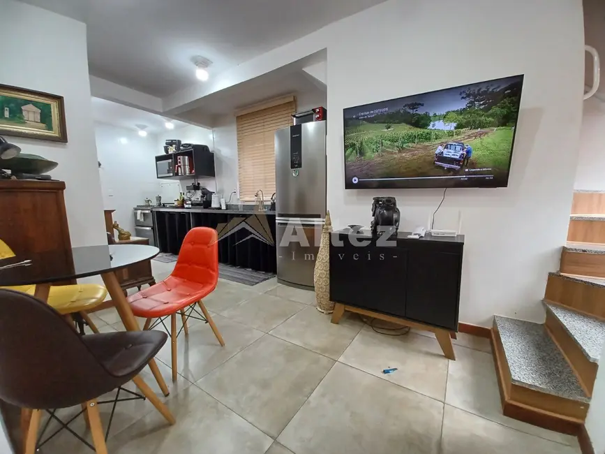 Casa de Condomínio com 3 quartos à venda, 65m2 em Cascata do Imbuí, Teresopolis - RJ - imagem 3 Foto 3 de Casa de Condomínio com 3 quartos à venda, 65m2 em Cascata do Imbuí, Teresopolis - RJ