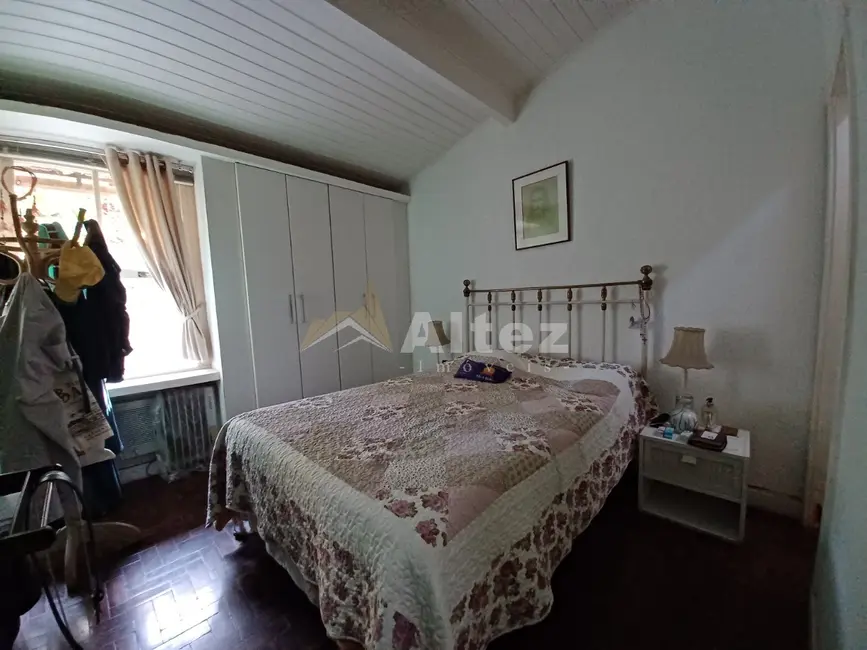 Foto 7 de Casa com 4 quartos à venda, 1296m2 em Albuquerque, Teresopolis - RJ