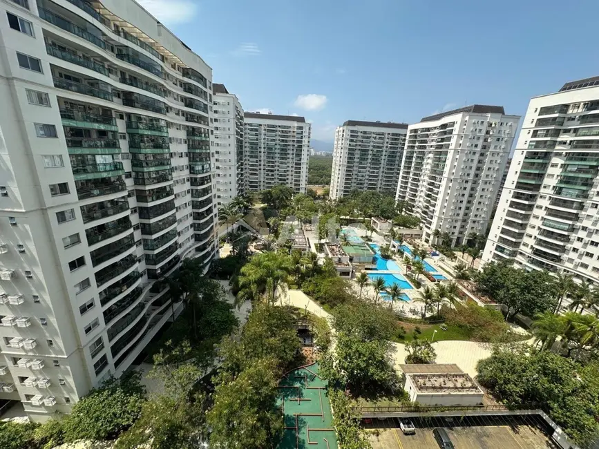 Apartamento com 3 quartos para alugar, 96m2 em Rio De Janeiro - RJ - imagem 1 Foto 1 de Apartamento com 3 quartos para alugar, 96m2 em Rio De Janeiro - RJ