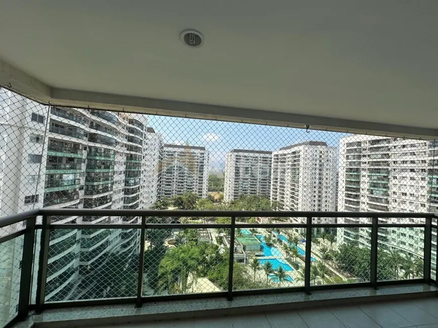Apartamento com 3 quartos para alugar, 96m2 em Rio De Janeiro - RJ - imagem 2 Foto 2 de Apartamento com 3 quartos para alugar, 96m2 em Rio De Janeiro - RJ