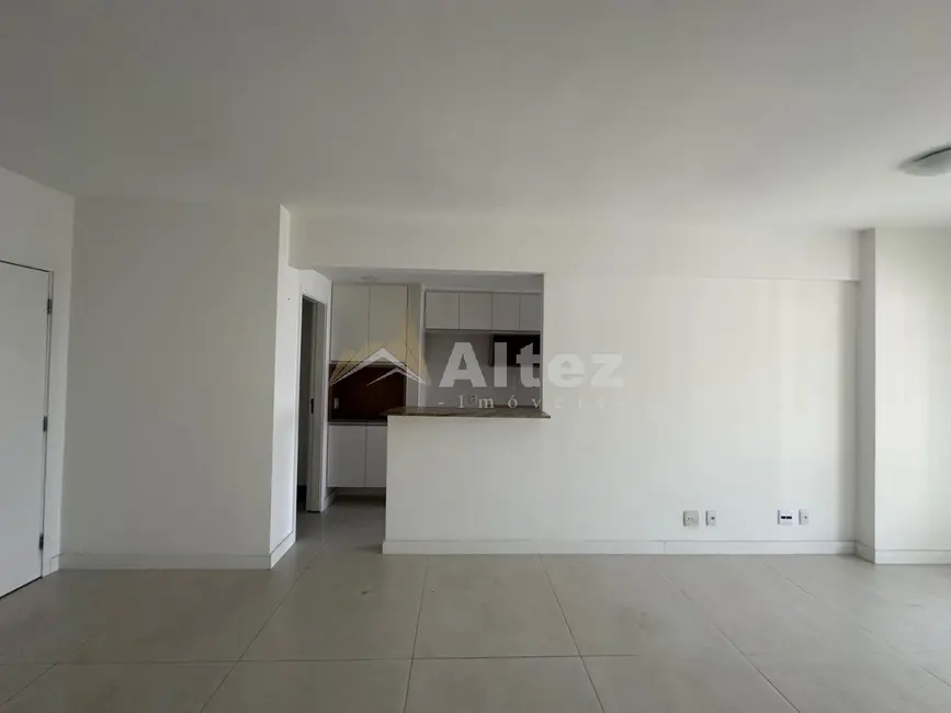 Apartamento com 3 quartos para alugar, 96m2 em Rio De Janeiro - RJ - imagem 5 Foto 5 de Apartamento com 3 quartos para alugar, 96m2 em Rio De Janeiro - RJ