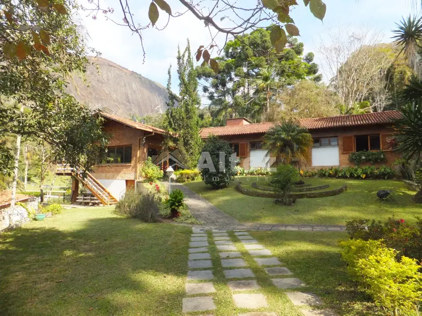 Casa com 4 quartos à venda, 4000m2 em Parque do Imbui, Teresopolis - RJ - imagem 3 Foto 3 de Casa com 4 quartos à venda, 4000m2 em Parque do Imbui, Teresopolis - RJ