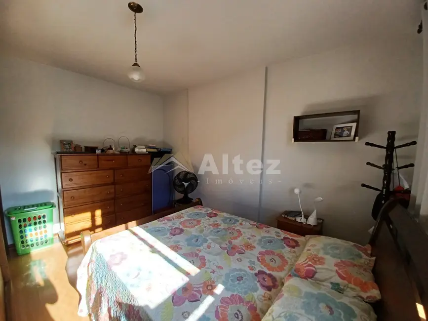 Foto 7 de Apartamento com 3 quartos à venda, 75m2 em Várzea, Teresopolis - RJ