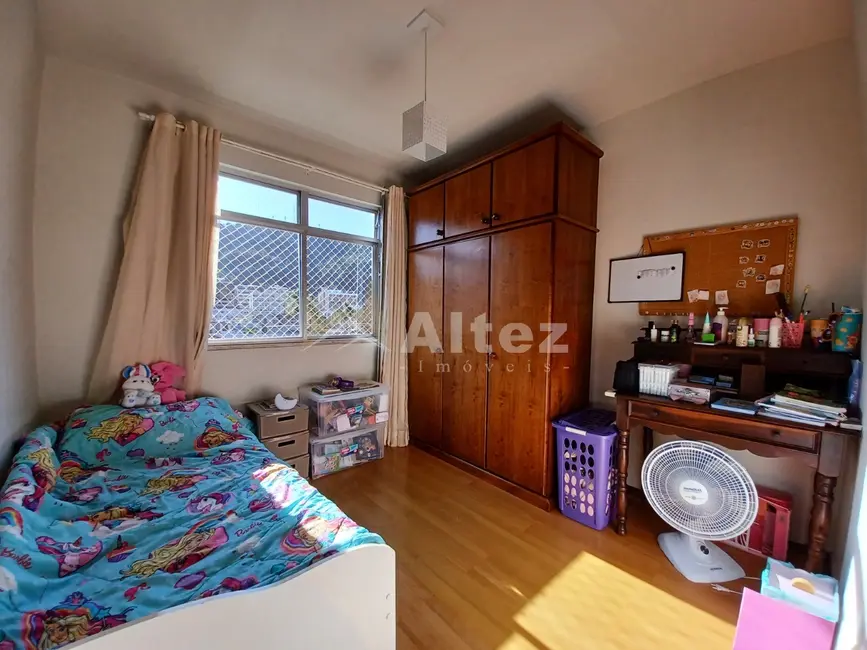 Foto 8 de Apartamento com 3 quartos à venda, 75m2 em Várzea, Teresopolis - RJ