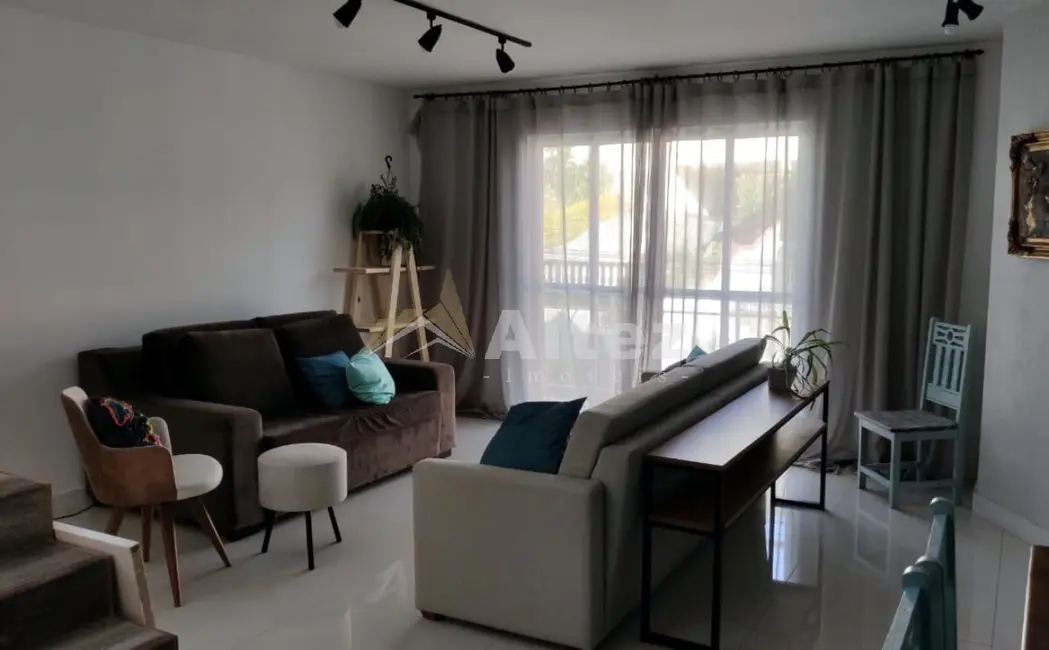 Foto 3 de Casa de Condomínio com 4 quartos à venda, 350m2 em Agriões, Teresopolis - RJ