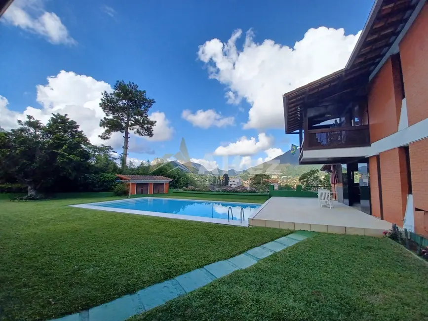 Casa com 5 quartos à venda, 333m2 em Alto, Teresopolis - RJ - imagem 1 Foto 1 de Casa com 5 quartos à venda, 333m2 em Alto, Teresopolis - RJ