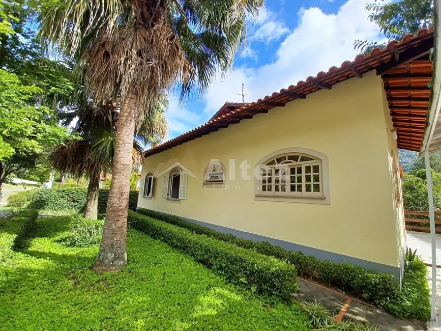 Casa de Condomínio com 6 quartos à venda, 650m2 em Parque do Imbui, Teresopolis - RJ - imagem 4 Foto 4 de Casa de Condomínio com 6 quartos à venda, 650m2 em Parque do Imbui, Teresopolis - RJ