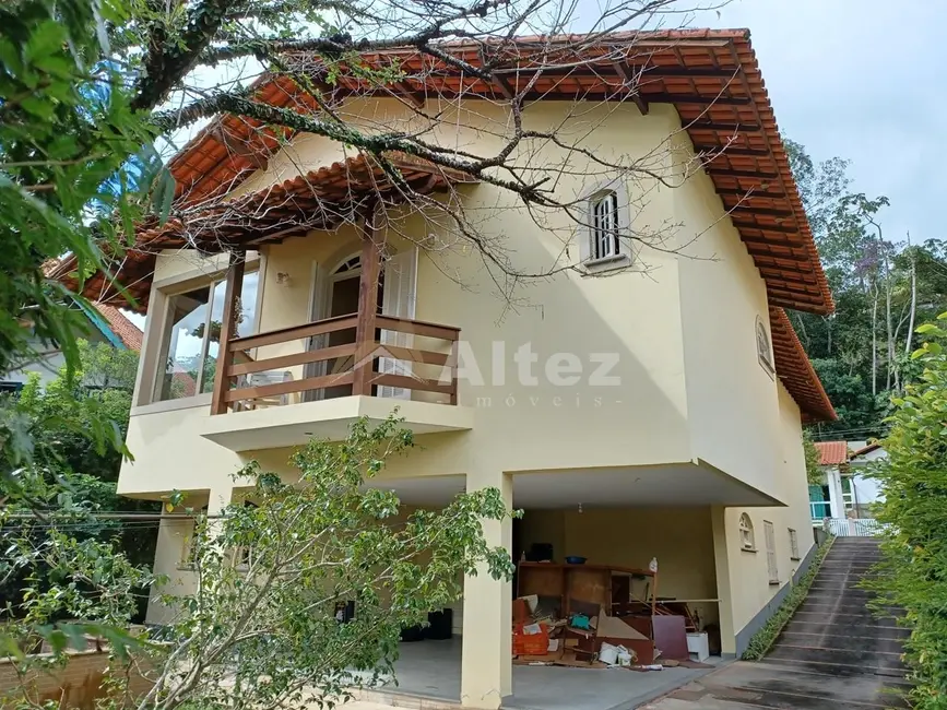 Casa de Condomínio com 6 quartos à venda, 650m2 em Parque do Imbui, Teresopolis - RJ - imagem 3 Foto 3 de Casa de Condomínio com 6 quartos à venda, 650m2 em Parque do Imbui, Teresopolis - RJ