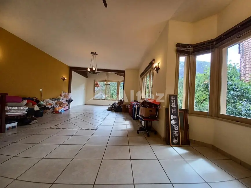 Casa de Condomínio com 6 quartos à venda, 650m2 em Parque do Imbui, Teresopolis - RJ - imagem 9 Foto 9 de Casa de Condomínio com 6 quartos à venda, 650m2 em Parque do Imbui, Teresopolis - RJ
