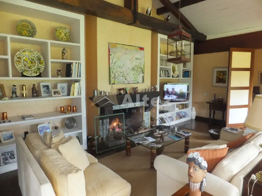 Sítio / Rancho com 4 quartos à venda, 25000m2 em Quebra Frascos, Teresopolis - RJ - imagem 7 Foto 7 de Sítio / Rancho com 4 quartos à venda, 25000m2 em Quebra Frascos, Teresopolis - RJ