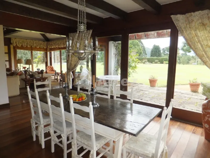 Sítio / Rancho com 4 quartos à venda, 25000m2 em Quebra Frascos, Teresopolis - RJ - imagem 8 Foto 8 de Sítio / Rancho com 4 quartos à venda, 25000m2 em Quebra Frascos, Teresopolis - RJ