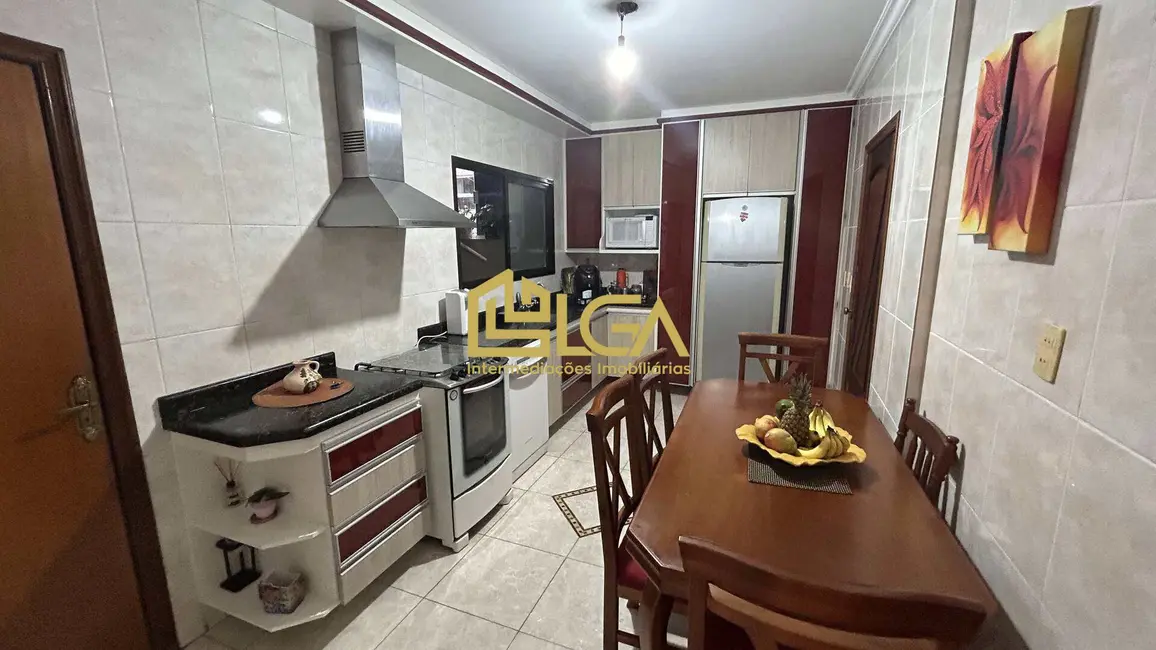 Cobertura com 4 quartos à venda, 450m2 em Canto do Forte, Praia Grande - SP - imagem 9 Foto 9 de Cobertura com 4 quartos à venda, 450m2 em Canto do Forte, Praia Grande - SP