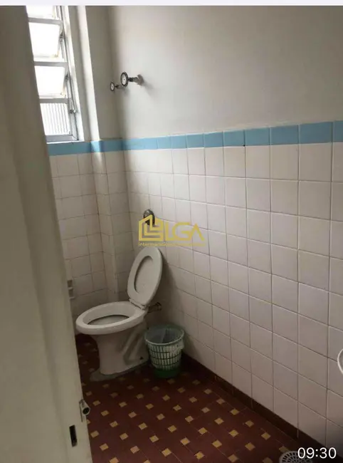 Armazém / Galpão com 6 quartos para alugar, 570m2 em Vila Mathias, Santos - SP - imagem 6 Foto 6 de Armazém / Galpão com 6 quartos para alugar, 570m2 em Vila Mathias, Santos - SP