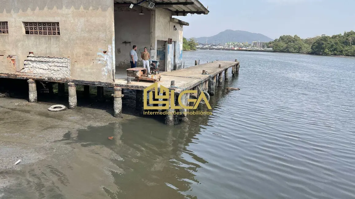 Armazém / Galpão com 3 quartos à venda, 5000m2 em Jardim Santa Maria, Guaruja - SP - imagem 6 Foto 6 de Armazém / Galpão com 3 quartos à venda, 5000m2 em Jardim Santa Maria, Guaruja - SP