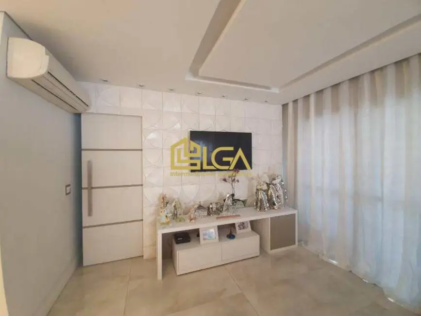 Apartamento com 3 quartos à venda, 131m2 em Marapé, Santos - SP - imagem 3 Foto 3 de Apartamento com 3 quartos à venda, 131m2 em Marapé, Santos - SP