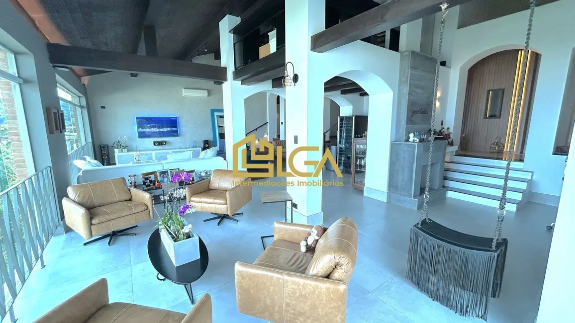 Casa com 5 quartos à venda, 792m2 em Marapé, Santos - SP - imagem 3 Foto 3 de Casa com 5 quartos à venda, 792m2 em Marapé, Santos - SP