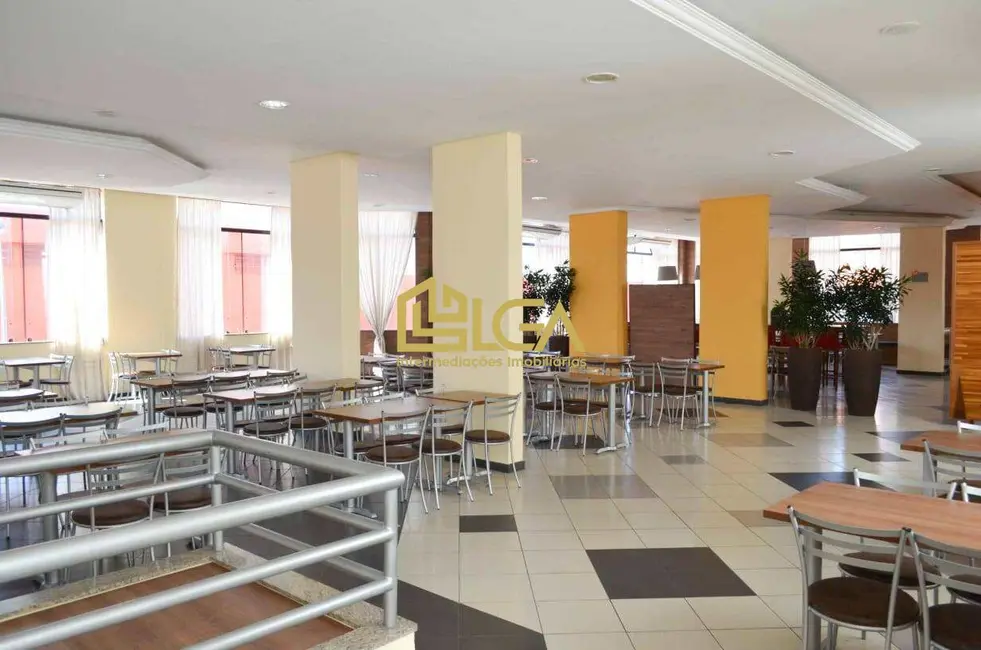 Foto 2 de Loja com 3 quartos para alugar, 1758m2 em Itararé, Sao Vicente - SP