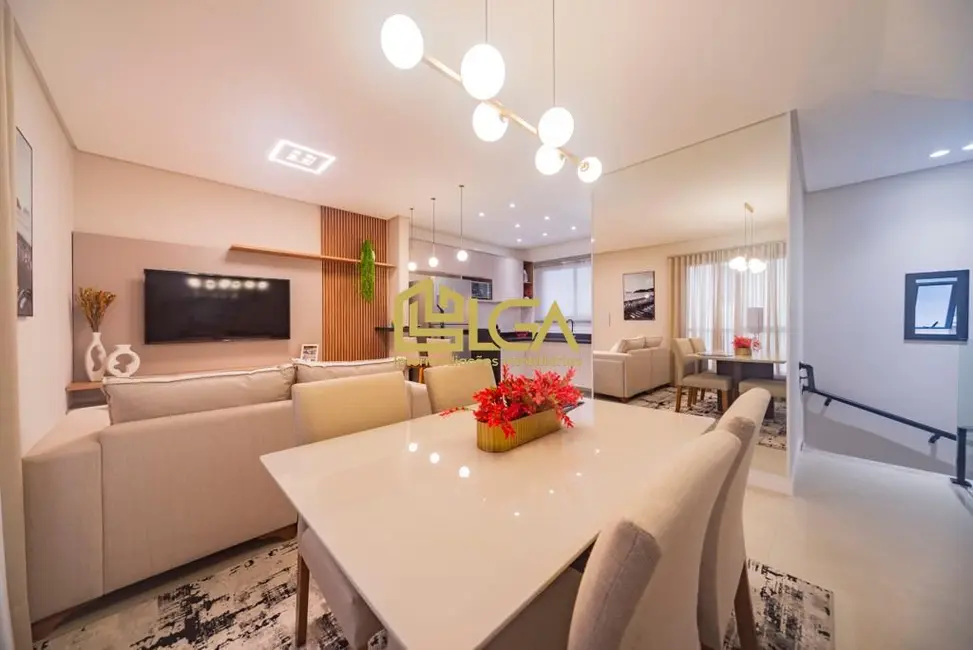 Foto 1 de Casa com 2 quartos à venda, 100m2 em Boqueirão, Santos - SP