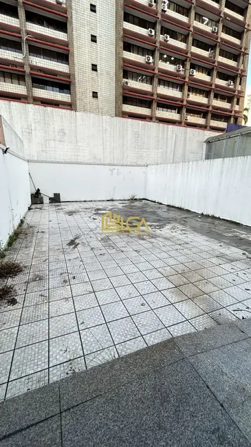 Casa com 6 quartos para alugar, 200m2 em Gonzaga, Santos - SP - imagem 4 Foto 4 de Casa com 6 quartos para alugar, 200m2 em Gonzaga, Santos - SP