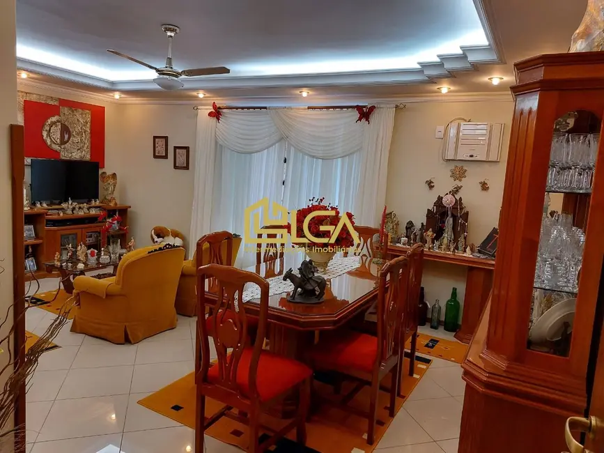 Apartamento com 3 quartos à venda, 128m2 em Embaré, Santos - SP - imagem 3 Foto 3 de Apartamento com 3 quartos à venda, 128m2 em Embaré, Santos - SP