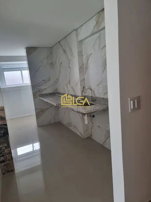 Apartamento com 2 quartos para alugar, 54m2 em Embaré, Santos - SP - imagem 4 Foto 4 de Apartamento com 2 quartos para alugar, 54m2 em Embaré, Santos - SP