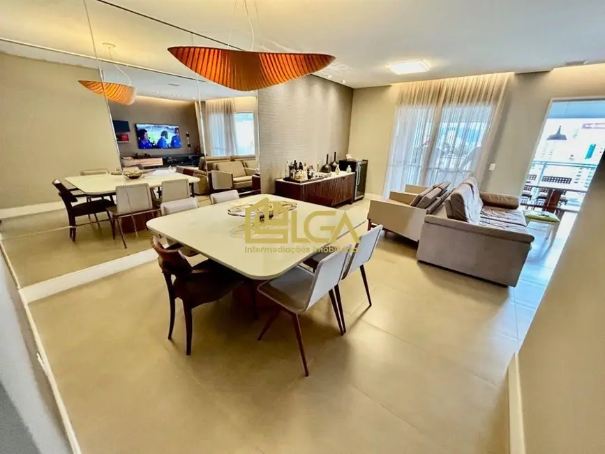 Apartamento com 3 quartos à venda, 181m2 em Gonzaga, Santos - SP - imagem 9 Foto 9 de Apartamento com 3 quartos à venda, 181m2 em Gonzaga, Santos - SP