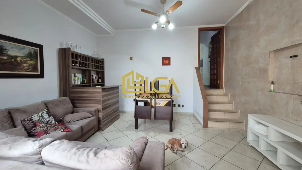 Foto 9 de Sobrado com 3 quartos à venda, 130m2 em Marapé, Santos - SP