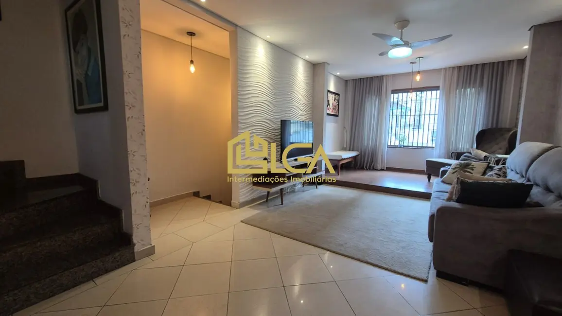 Foto 4 de Sobrado com 3 quartos à venda, 130m2 em Marapé, Santos - SP