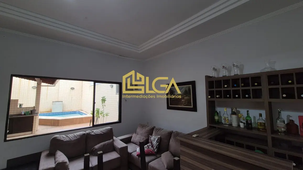 Foto 8 de Sobrado com 3 quartos à venda, 130m2 em Marapé, Santos - SP