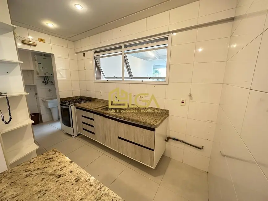 Apartamento com 2 quartos à venda, 145m2 em Gonzaga, Santos - SP - imagem 5 Foto 5 de Apartamento com 2 quartos à venda, 145m2 em Gonzaga, Santos - SP