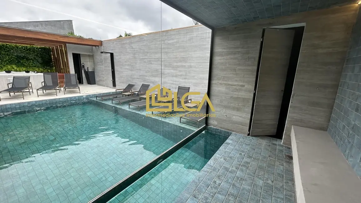 Casa de Condomínio com 5 quartos à venda, 450m2 em Jardim Acapulco, Guaruja - SP - imagem 5 Foto 5 de Casa de Condomínio com 5 quartos à venda, 450m2 em Jardim Acapulco, Guaruja - SP