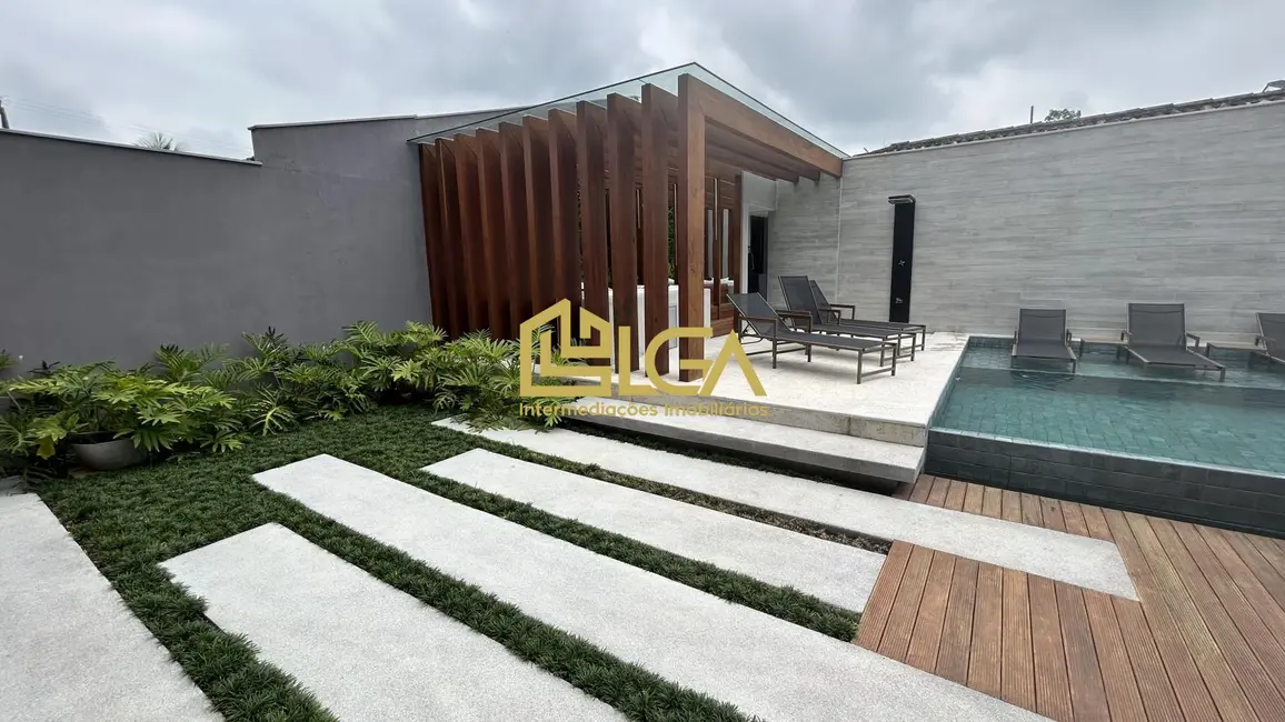 Casa de Condomínio com 5 quartos à venda, 450m2 em Jardim Acapulco, Guaruja - SP - imagem 7 Foto 7 de Casa de Condomínio com 5 quartos à venda, 450m2 em Jardim Acapulco, Guaruja - SP