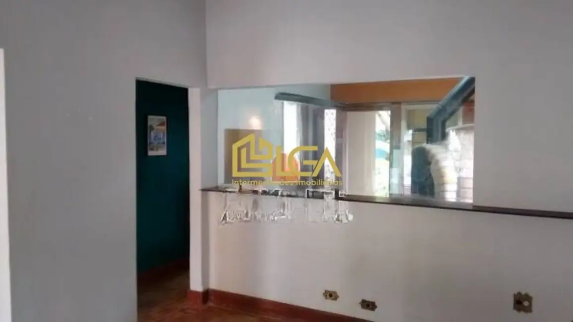 Casa com 2 quartos para alugar, 300m2 em Pompéia, Santos - SP - imagem 7 Foto 7 de Casa com 2 quartos para alugar, 300m2 em Pompéia, Santos - SP